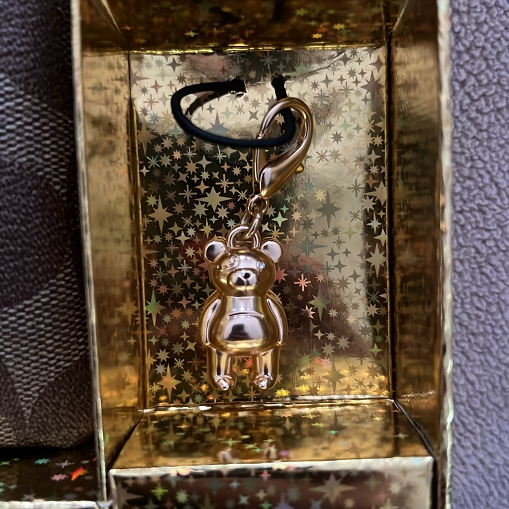 Coach wristlet - Picture 3 of 5